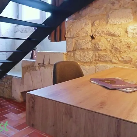 Modern Triplex - Center * La Rochelle (Charente-Maritime)