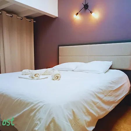 Apartment Modern Triplex - Center *